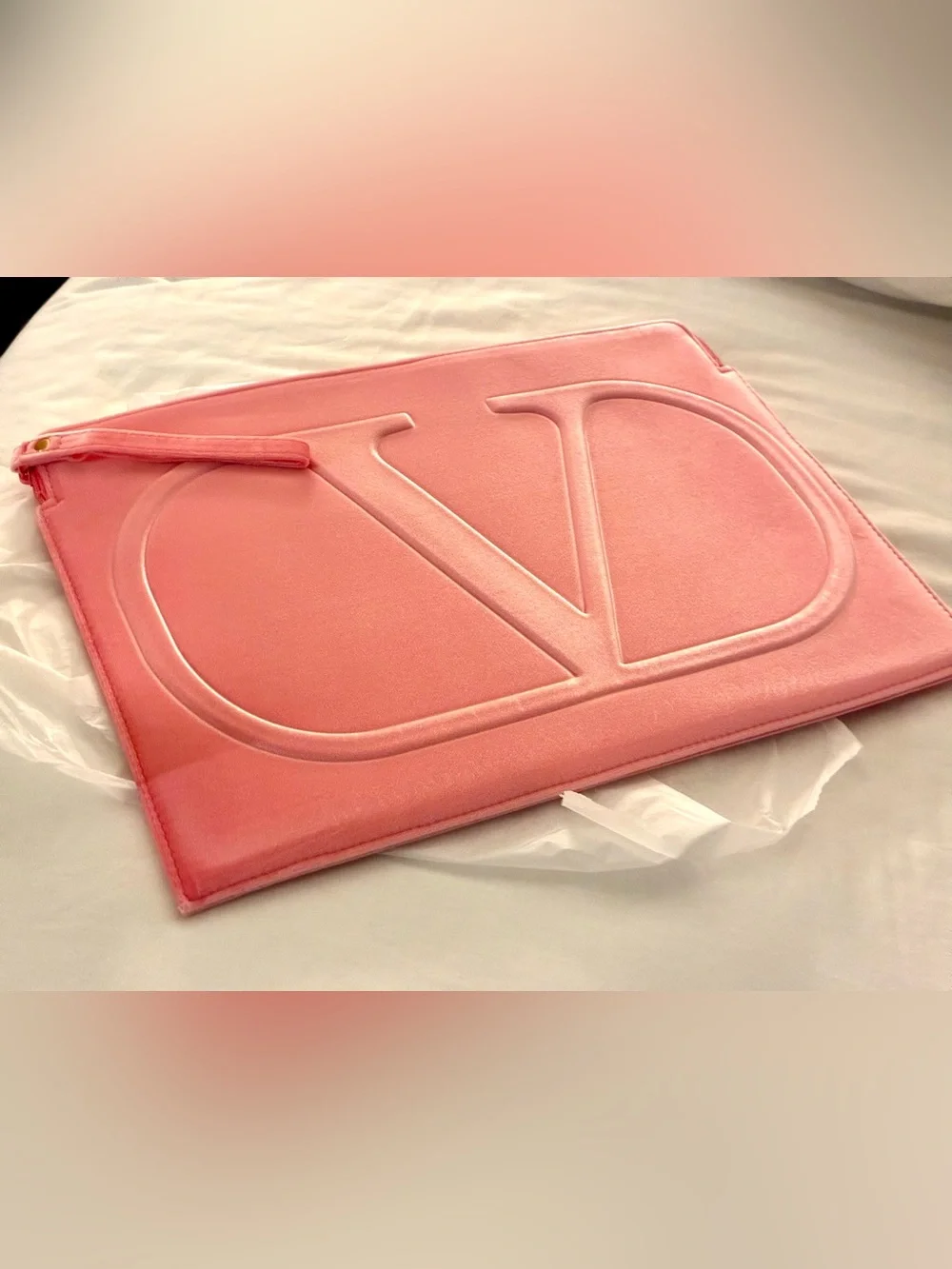 Ideal Gift!VALENTINO Pink Embossed V Logo Soft Velvet Laptop sleeve ;Coral pink